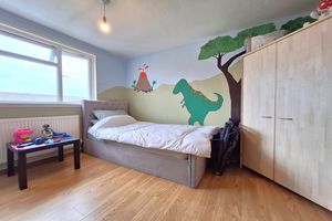 Bedroom - click for photo gallery